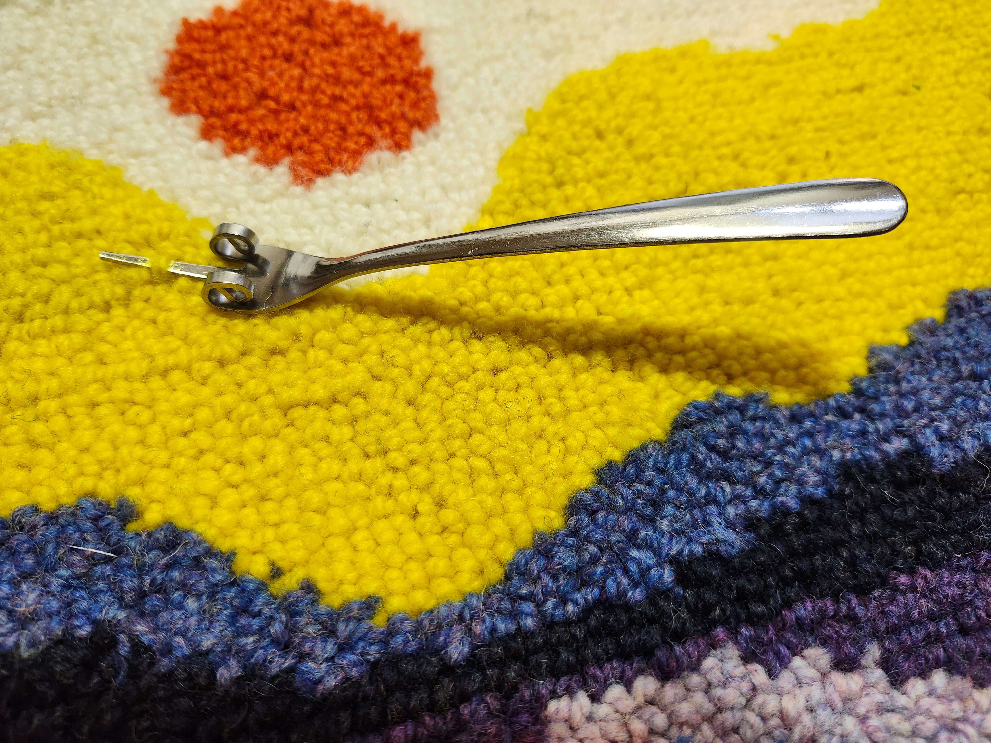 The Loop Adjuster – Punch Needle Rug Hooking